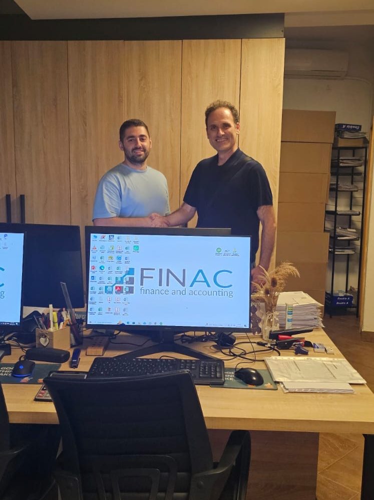 8B7241C9-263E-4D49-805A-4E9BC572B4C7 (1)